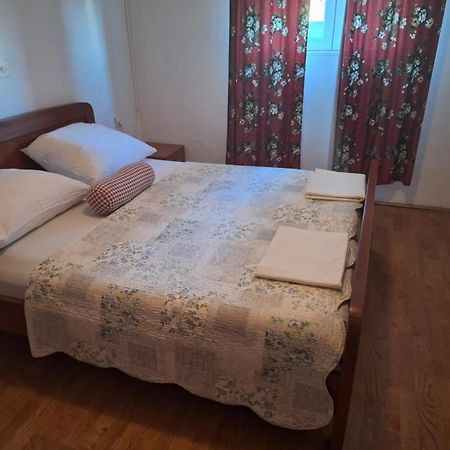 Apartments Kurilj Makarska Eksteriør billede